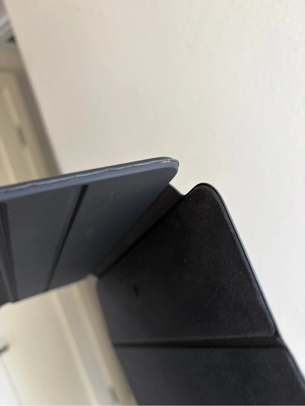 Apple Smart Keyboard Folio